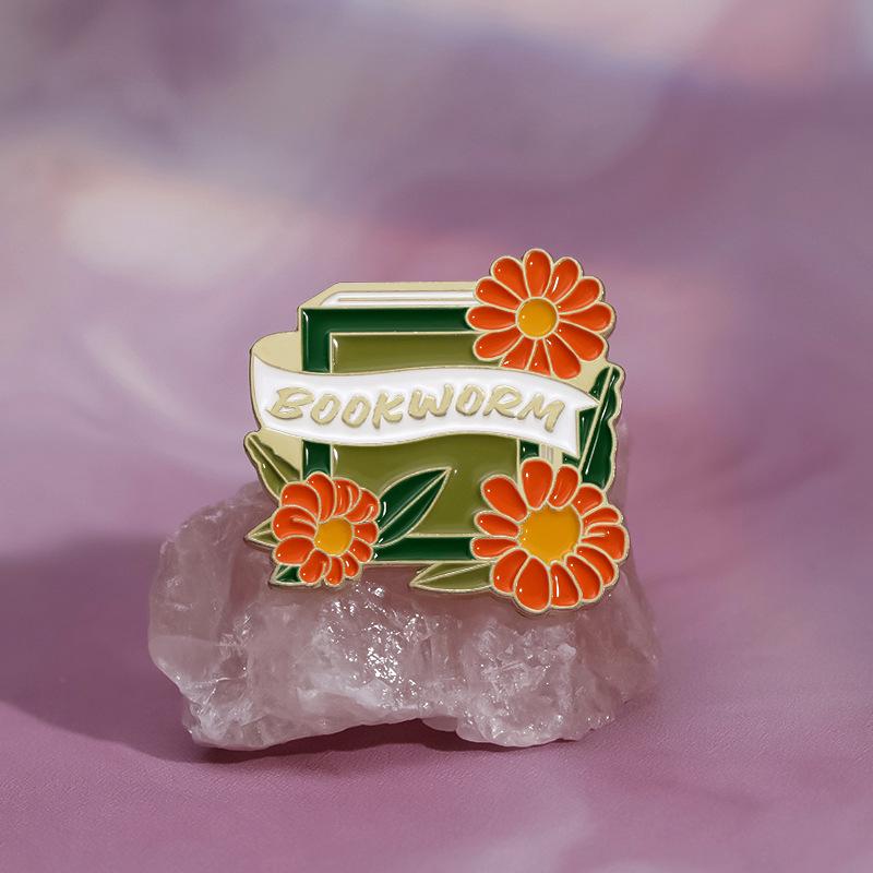 ALWAYS English Geometric Floral Brooch Lapel Pin - Garden Aesthetic Metal Badge for Clothing Accessories, Scarf Buckle & Gift