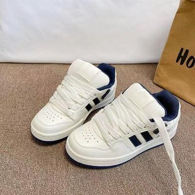 Koreaanse versie van gestreepte brood studenten damesschoenen 2025ins boardschoenen herfst nieuw kleine witte schoenen veelzijdig veelzijdig casual sport