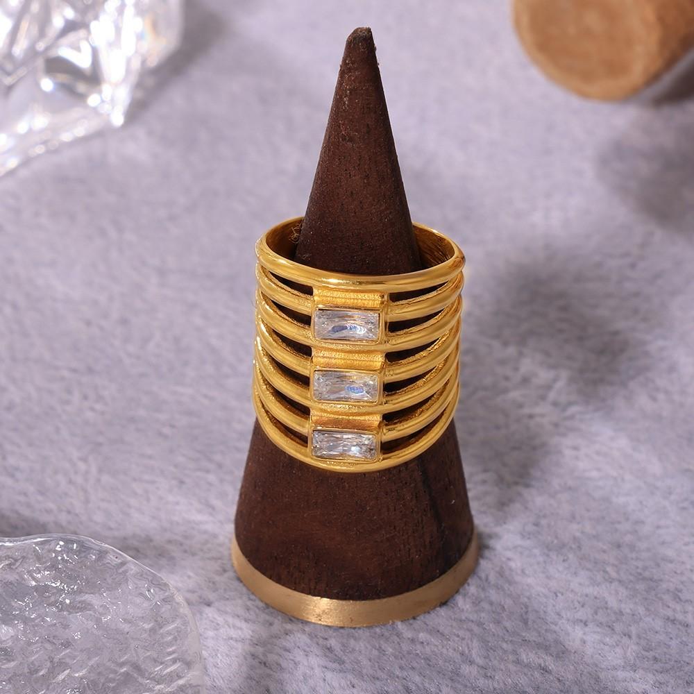 Luxury White Zirconia Ring Women's 316 Stainless Steel Gold-Plated Multi-Layered Long Couple Rings Waterproof Zircon Gift