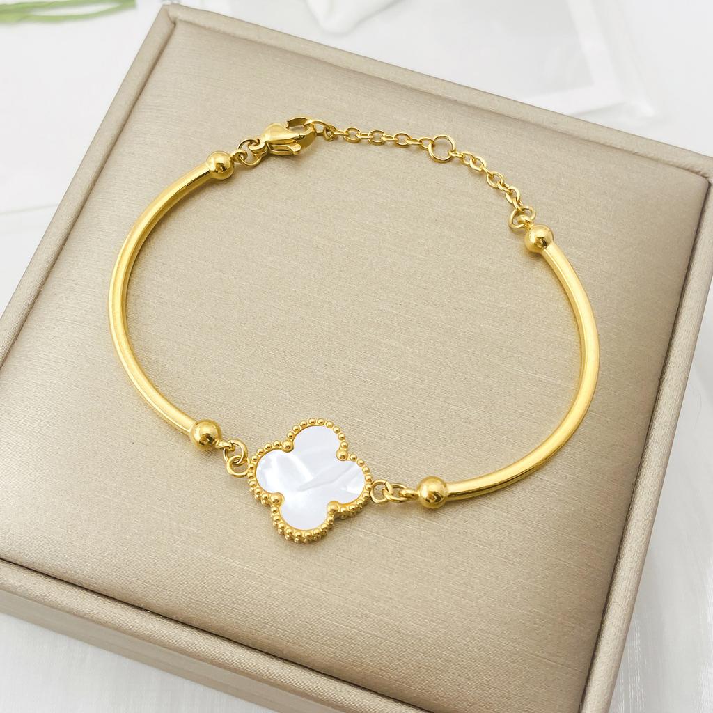 15mm Four-leaf Clover Single Flower Laser-engraved Bracelet Vacuum Plated Four-leaf Clover Women's Bracelet