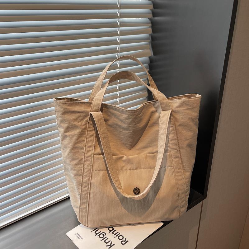 Women's New Large Capacity Fashi Versatile Shoulder Bag Trendy Tote Bag for Work Commute Korean Style Handbag
