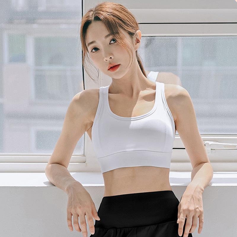Women's Quick-Dry Yoga Vest with Chest Pads - Anti-Shake, Beautiful Back Pilates Top for 2023