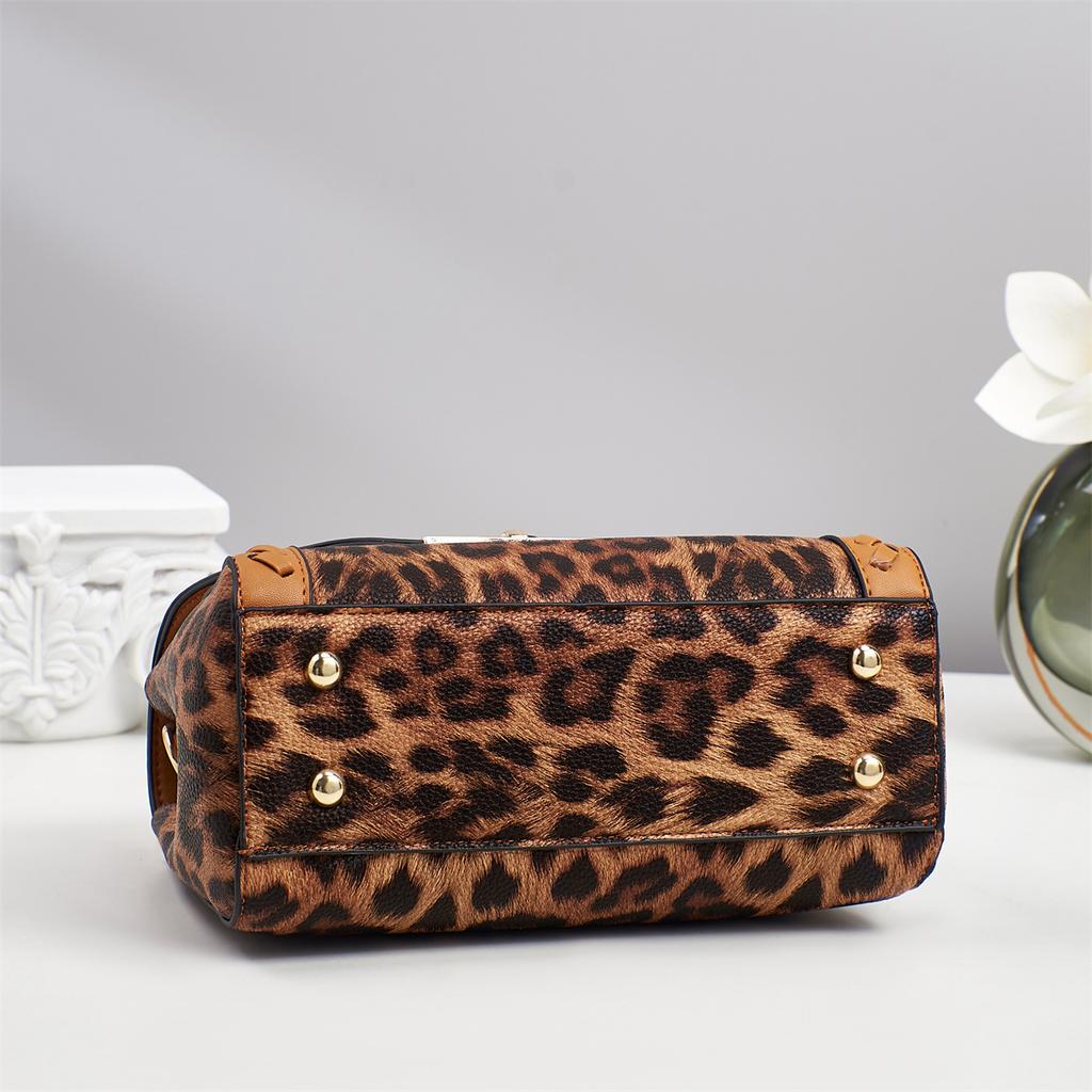 New Leopard Print Women's Crossbody Bag Fashion All-Match High-End Texture Small Square Bag