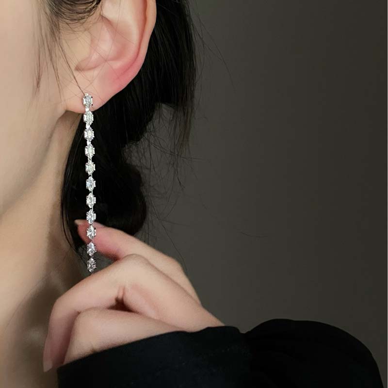 Luxurious Sparkling Zircon Stud Earrings for Women Fashion Long Tassel Teardrop Shaped Earrings Wedding Party Jewelry Gifts
