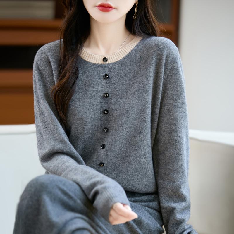 Women's Color Block Two-Piece Look Wool Sweater - Slim Fit, Loose, Round Neck Knitwear for Spring and Autumn