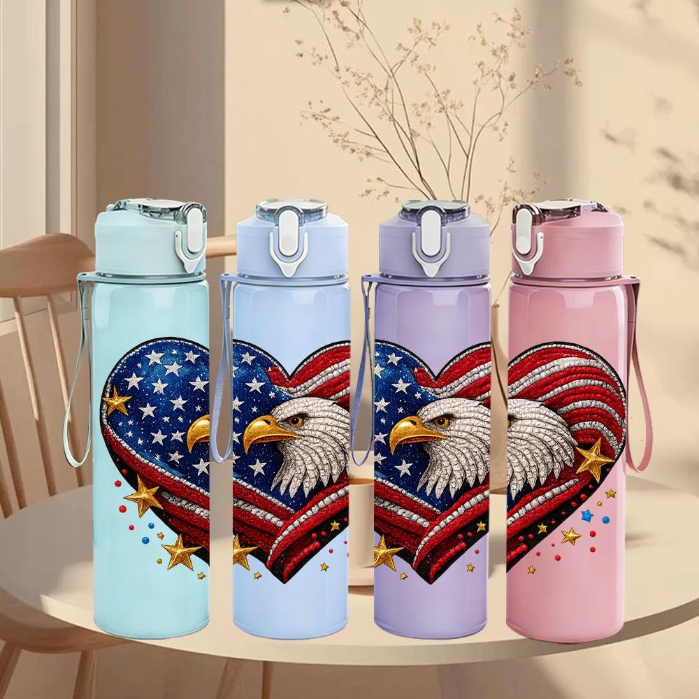 1PC Eagle American Heart Flag 750ml Color Plastic Sports Water Bottle Leakproof Flip Straw Lid Suitable for Sports Office Home Use