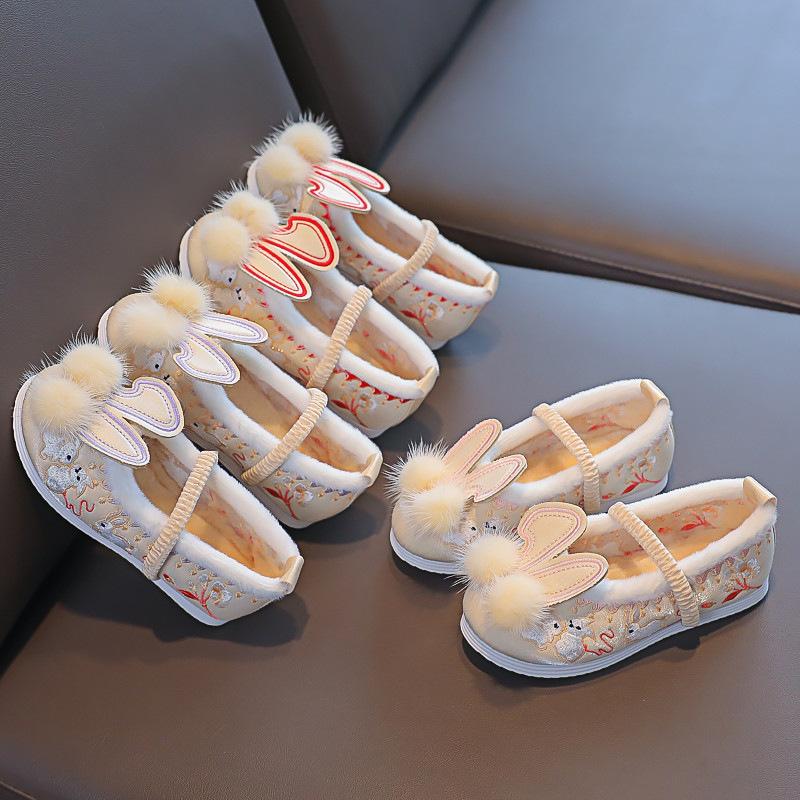 Girls Casual Shoes Kids Embroidered Rabbit Cloth Shoes Chinese Style Traditional Holiday Performance Warm Cotton Shoes Winter