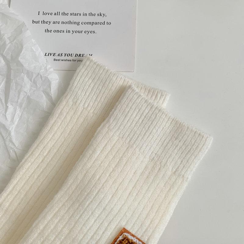 Zhuji Autumn/Winter Thick Cotton Slouch Socks with Embroidered Logo in Maillard Colors