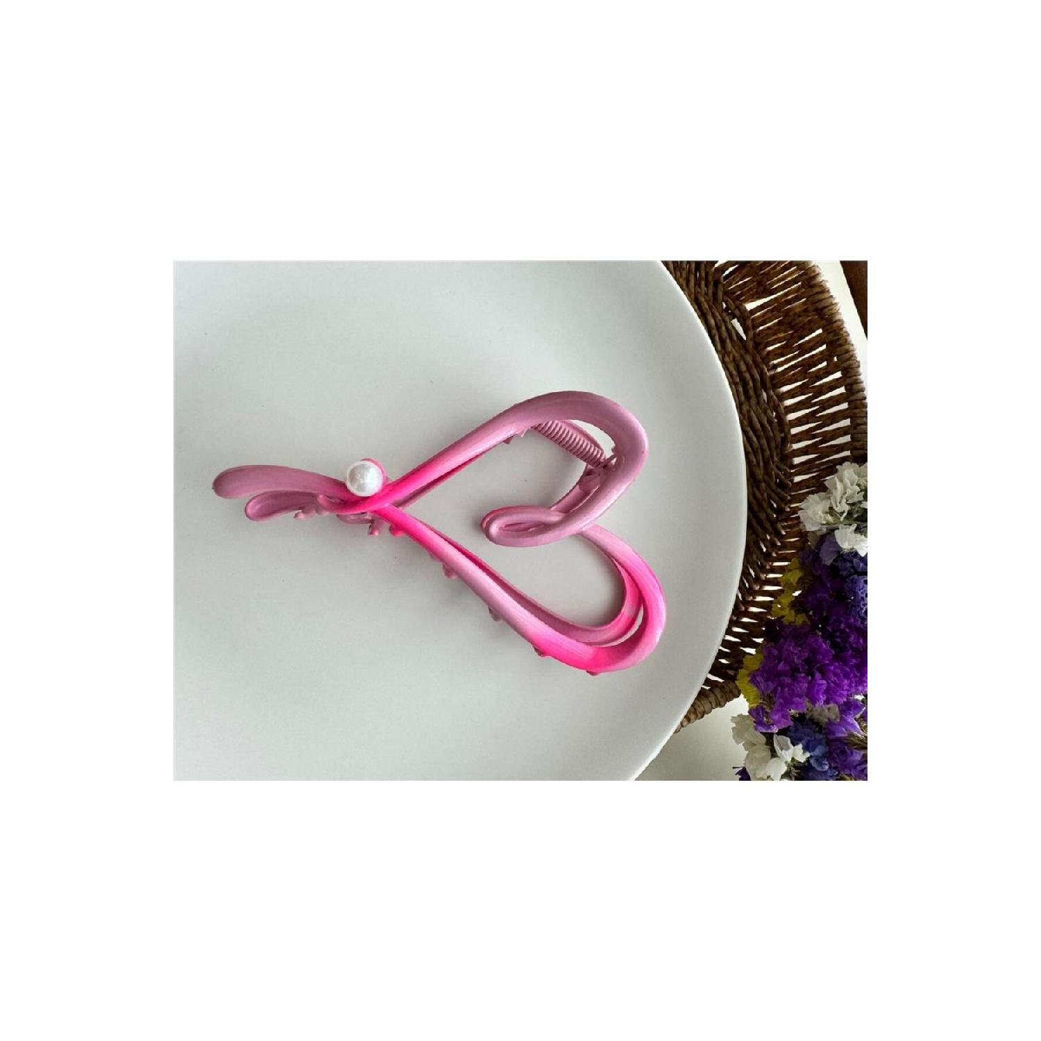 

Розовая пряжка с защелкой в ​​форме большого сердца розовый