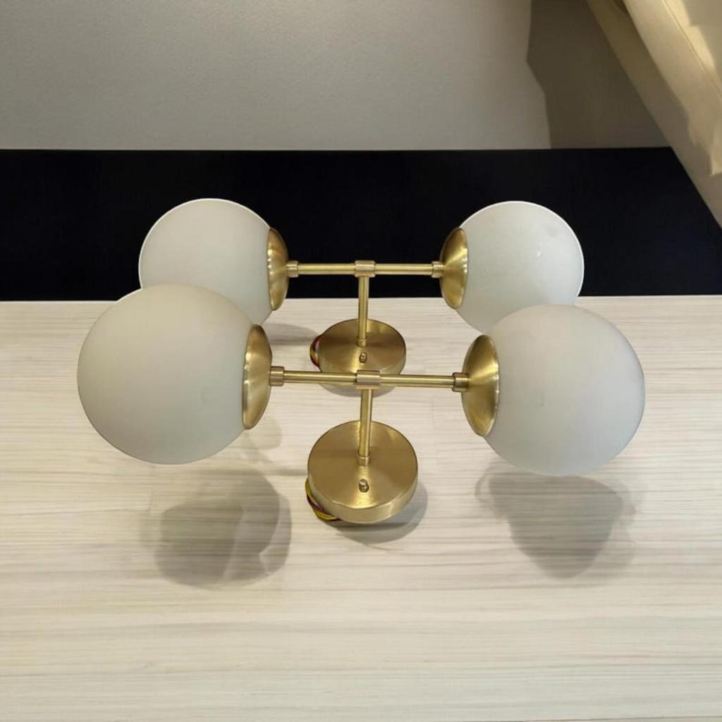 2-Light Globe Wall Sconce for Bedroom Dining Room Living Room Kitchen Home Décor