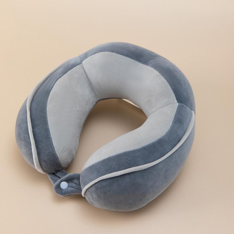 

Hump U-shaped Pillow Neck Pillow Driving Neck Headrest Airplane Travel Portable Pillow 28*28cm сірий колір