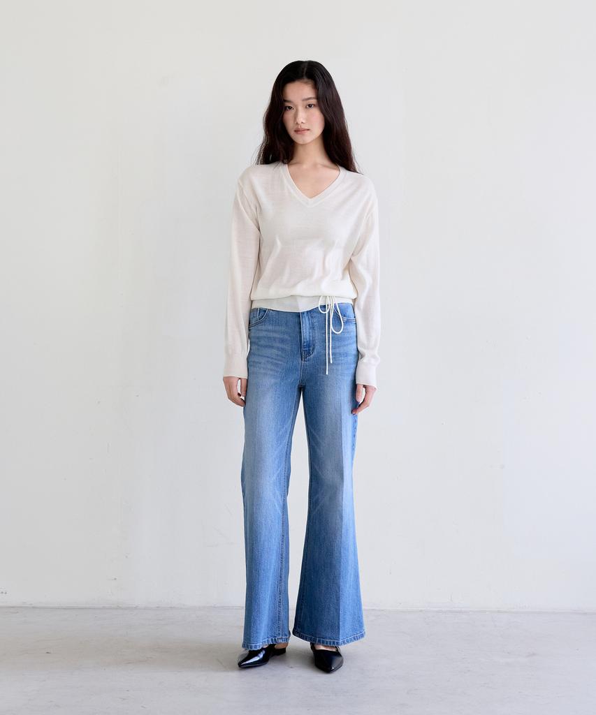 THEELO Strap Detail V-Neck Knit Top (Ivory)
