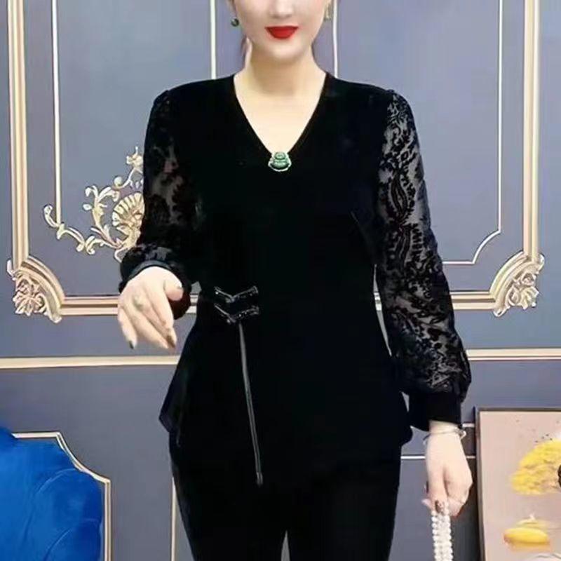 Mom's Spring Fall Long-Sleeve Base Layer with Lace and Button-Down Collar Chinese-Style Blouse Stylish, Slimming, Plus-Size Velvet Top
