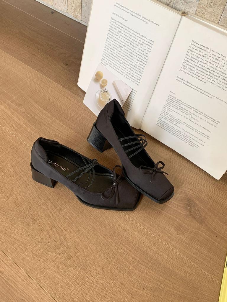 2025 French single shoes women's thick heels are beautiful and not tired of high heels ballet shoes retro bow Mary Jane shoes
