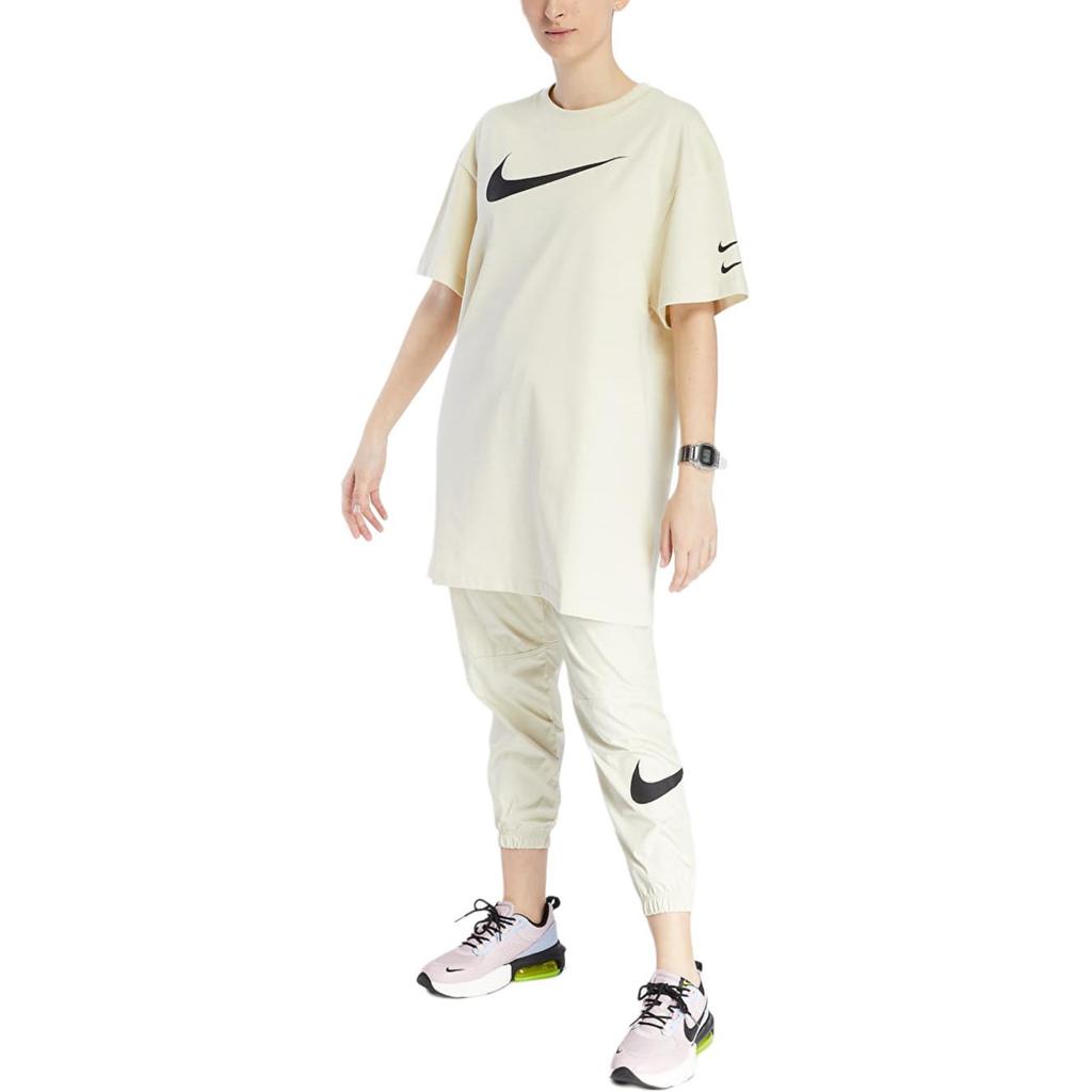 Nike Kurzärmeliges Kleid Damen Ecru CJ3829-238