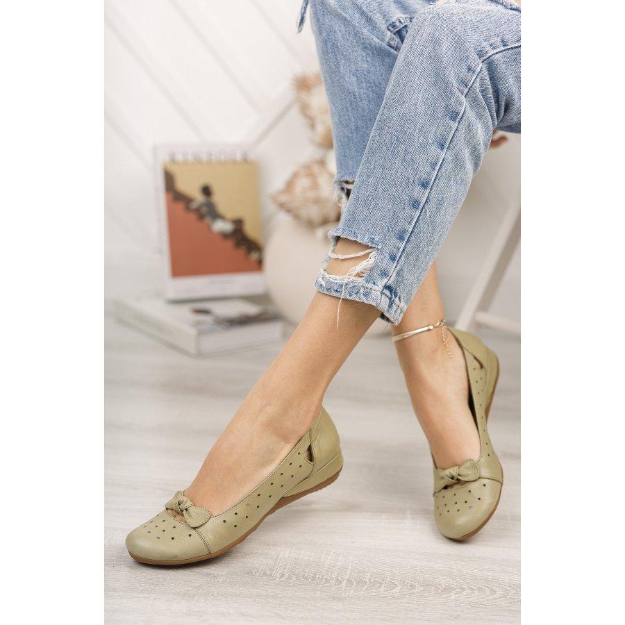 Komfortable Damenschuhe aus echtem Leder