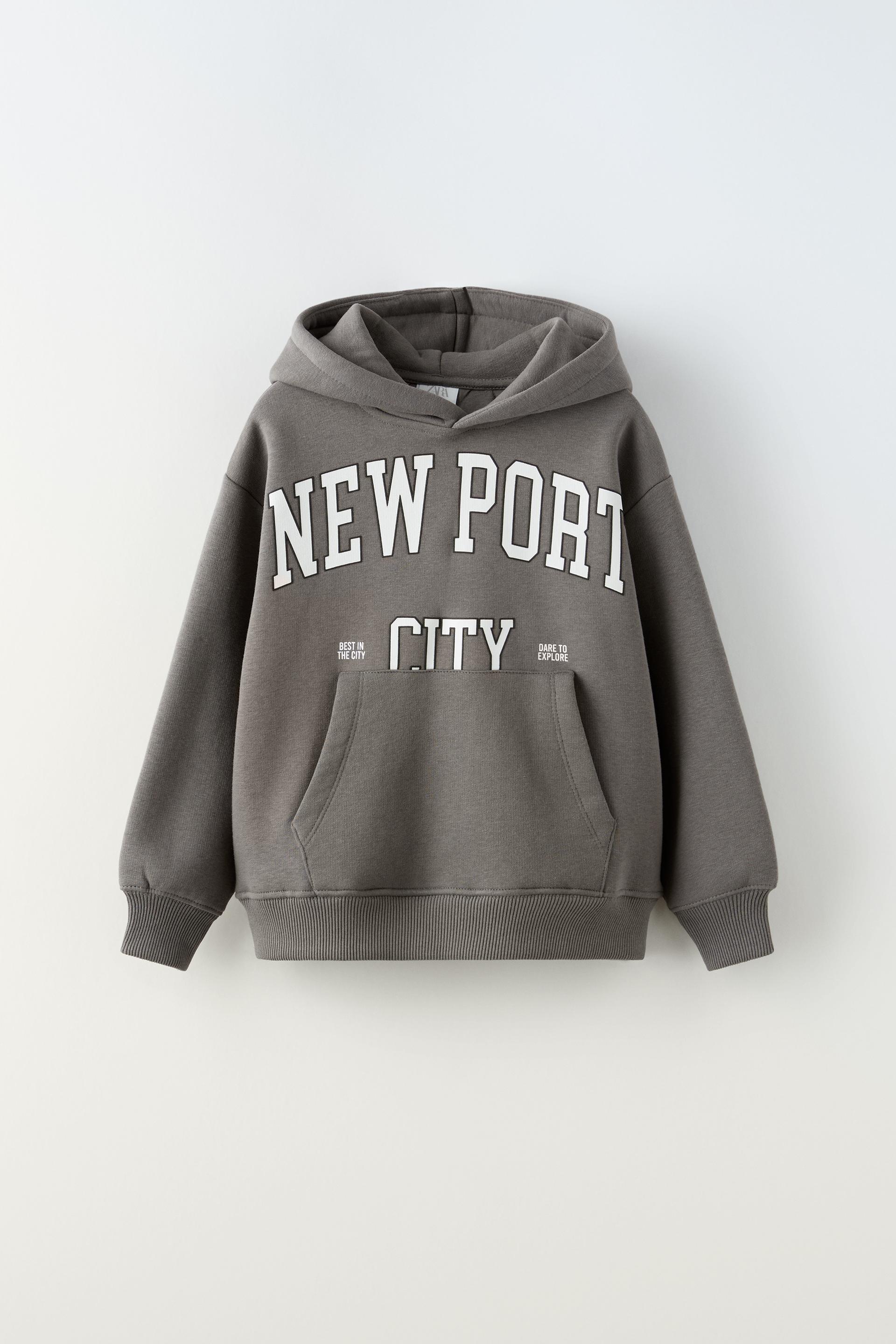 

MATCHING HOODIE WITH SLOGAN