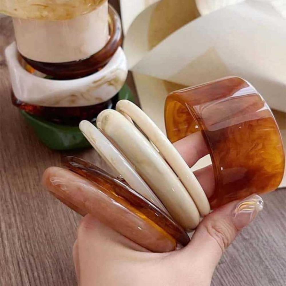 Exaggerated Acrylic Wide Edge Bracelet Bohemian Retro Hand Ring Creative Chunky Bangles  Women