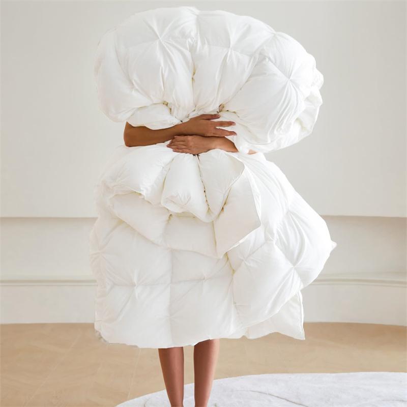 Ultra-Warm Goose Down Comforter, Pinch Pleat Duvet Insert, Lightweight Fluffy Duvet for All Season, Premium 100% Cotton Shell