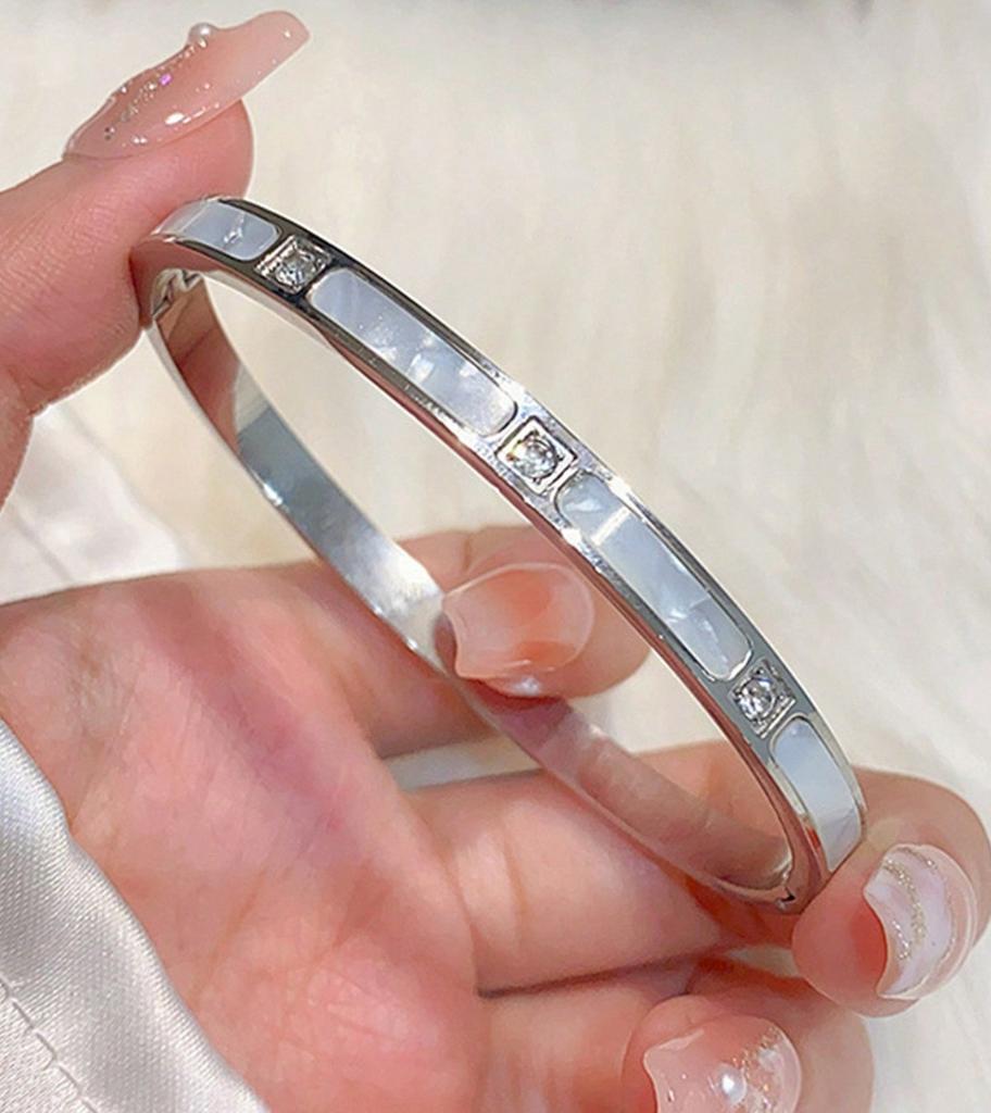 Premium Trendy Geometric Pearl Shell Stainless Steel Bangle Chic Accessory Perfect for Daily Wear Bangle for Women
