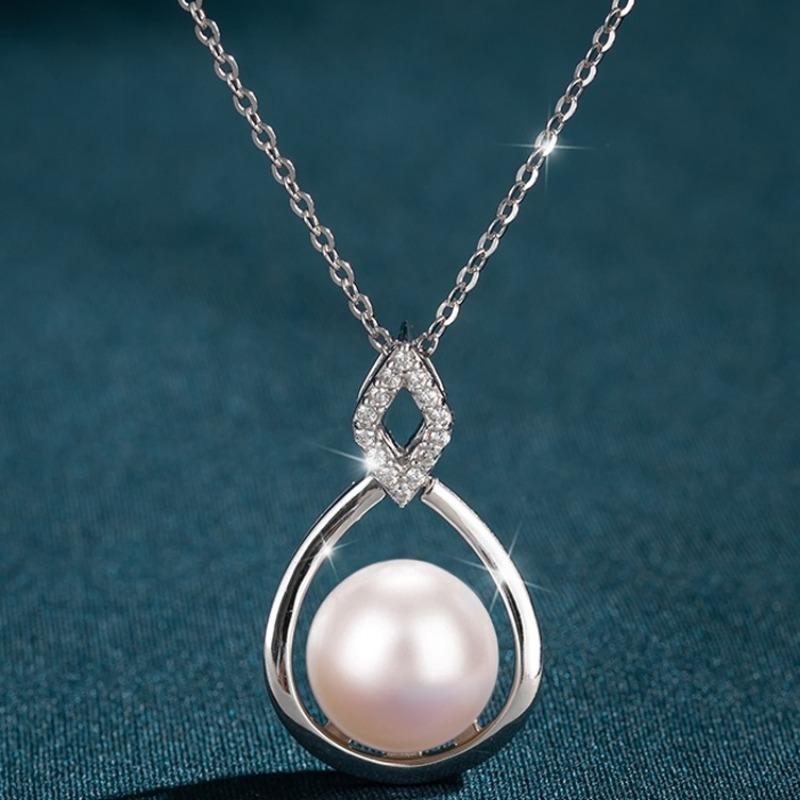 Elegant Imitation White Pearl Pendant Clavicle Necklace For Women Gift
