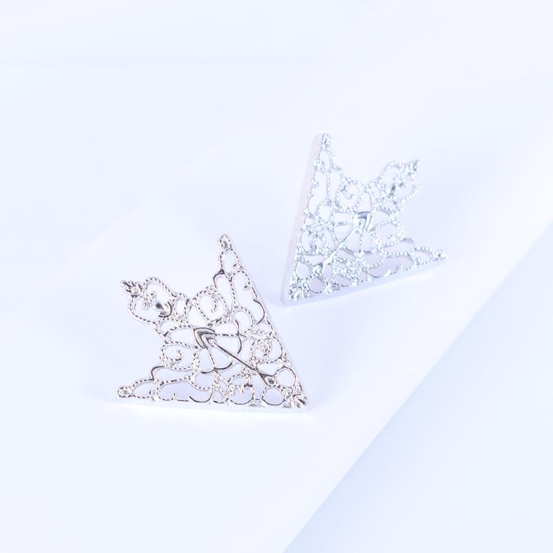 European & American Cross-border Fashion Triangle Stud Earrings with Personalized Hollow Pattern