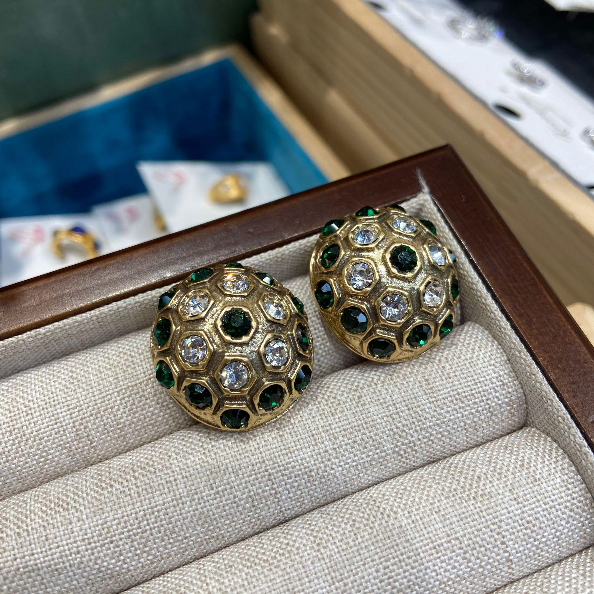 Vintage Medieval Retro Court Style Niche Luxury High Sense Full Of Diamonds Light Luxury Brass Old Earrings
