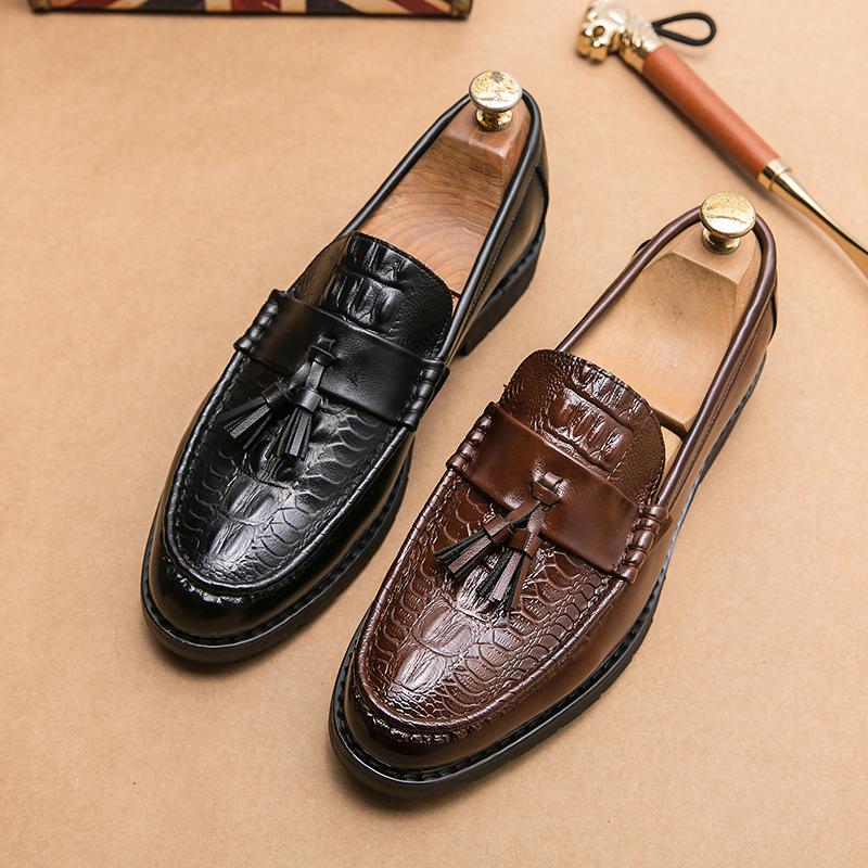 Wedding Leather Shoes For Men Slip On Loafers Tassels Leather Men’s Dress Shoes Business Male British Style Formal Shoes Good