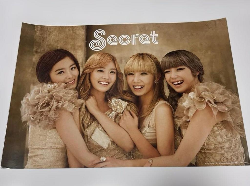 [USED] 4 Korean girl group posters