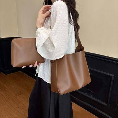 Bucket Bag Women's New Trendy Large-capacity Wide Shoulder Strap Single Shoulder Messenger Bag Tote Bag Commuter Versatile Child and Mother Bag