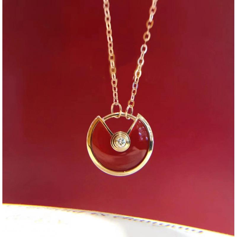 18K Rose Gold Plated Amulet Necklace: Elegant, Simple, Versatile with Carnelian Inlaid Diamonds & Collarbone Chain