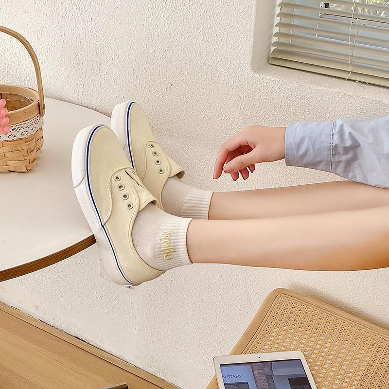 Women's Spring and Summer Embroidered Letter Solid Color Cotton Sweet and Versatile Short Socks