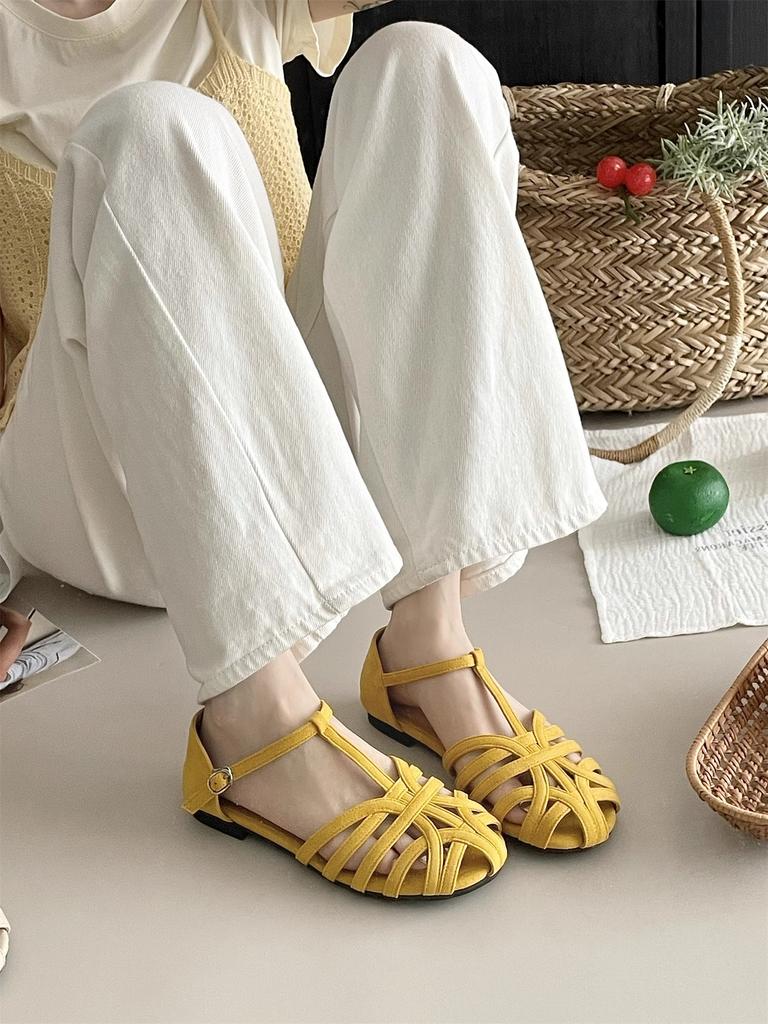 2025 Summer Fashion Weaving Hollow Flat Bottom Baotou Comfortable Soft Bottom Sandals for Women's Casual Versatile Sandals
