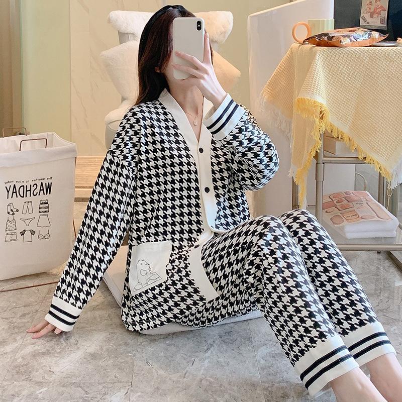 

Spring Autumn Polyester Cartoon Print Pajama Sets Women Pyjamas Polka Dots Sleepwear Pijama Homewear Clothing Nightwear XXXL