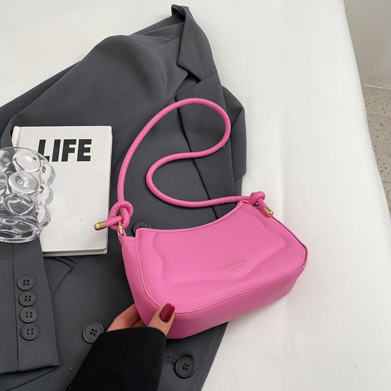 Fashionable Minimalist Shoulder Bag For Women 2023 Summer New Casual Trendy Small Square Bag Female Retro Simple Armpit Bag