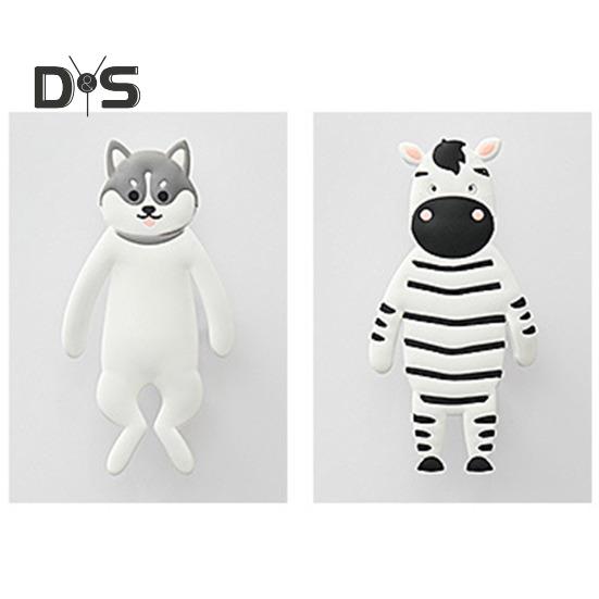 4Pcs Self-Adhesive Wall Hooks Cute Animal Shape Simple Installation Kitchen Bathroom Reusable Seamless Hooks