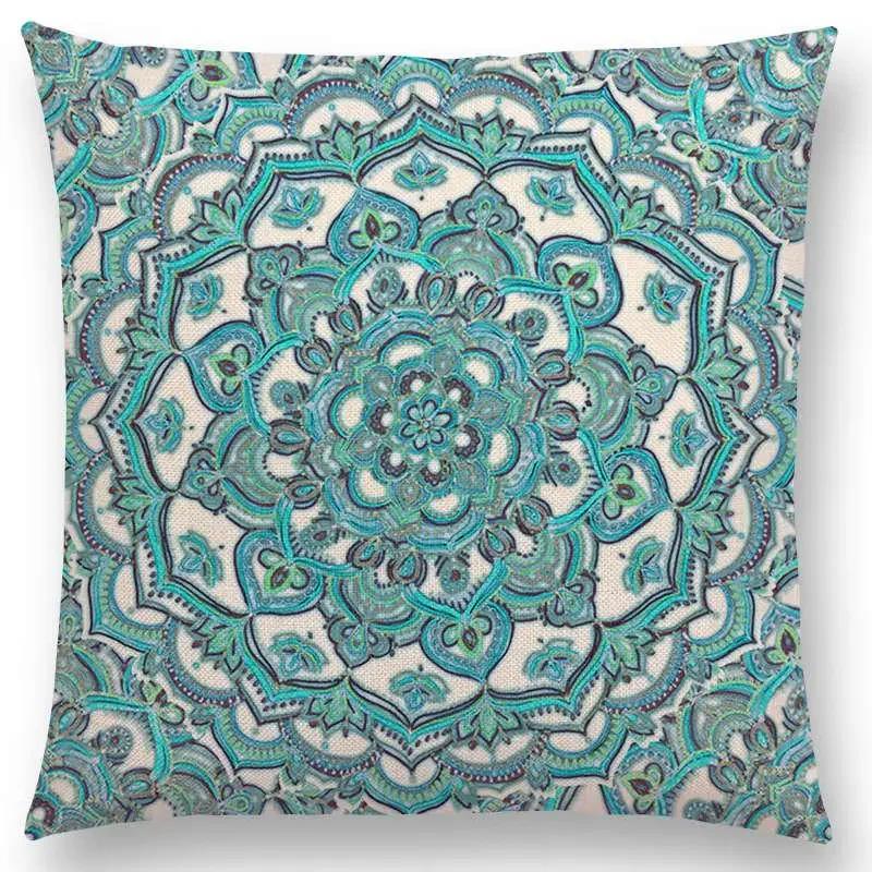 New Fantastic Snowflake Flowers Gorgeous Floral Doodle Colourful Decorative Pattern Mandalas Cushion Cover Sofa Pillow Case