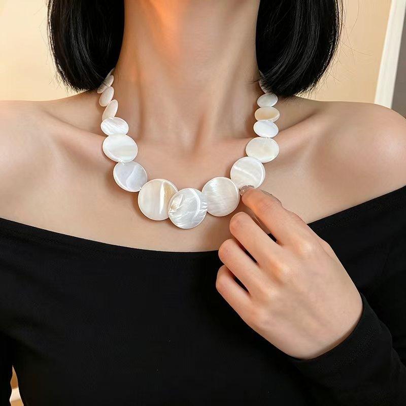 Natural Round Shell Necklace Handmade Simple Personality Versatile Beach Jewelry