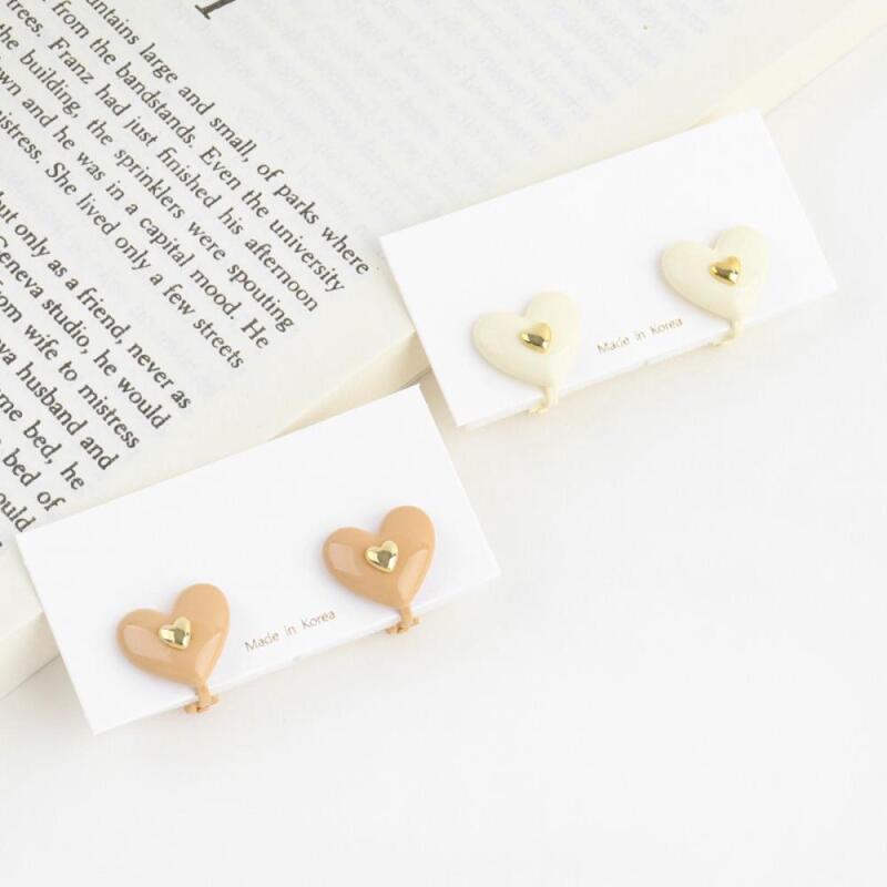 

Women s Acrylic Ivory Brown Bangle Earrings A28319_Brown