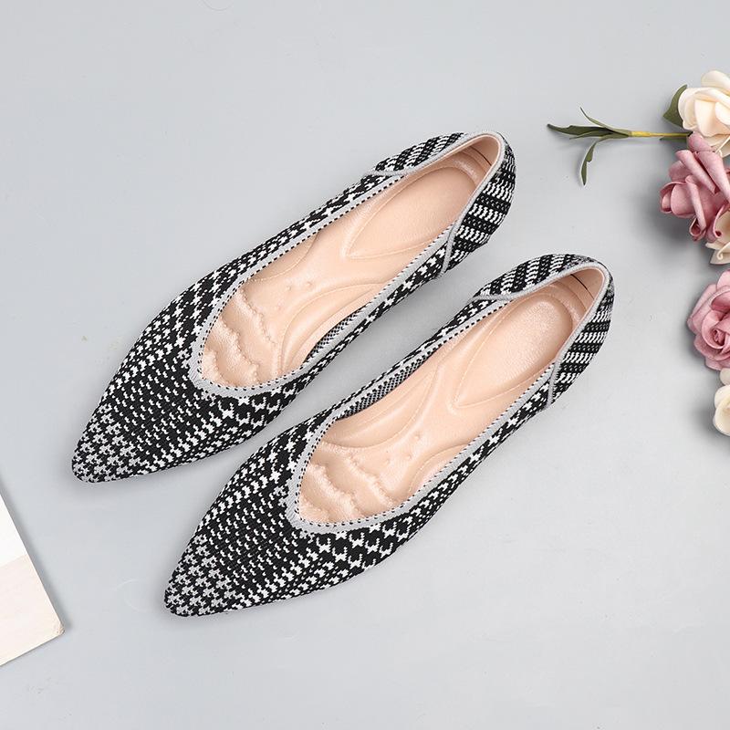 Jarní a podzimní létající pletené jednoduché boty na středním podpatku pletené létající nitě pletené špičaté lodičky originální tlustý podpatek