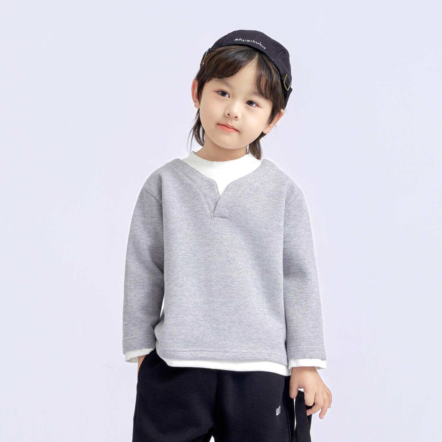 

Boys Trendy V-Neck Patchwork Two-Piece Look Long Sleeve T-Shirt (2025 Autumn, Korean Style) 110 cm сірий колір