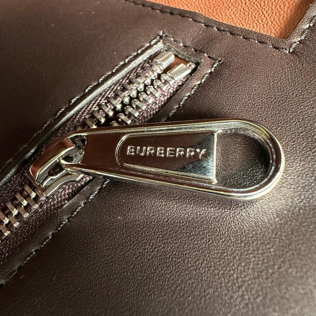BURBERRY Messenger Shoulder Bag Brown Women used
