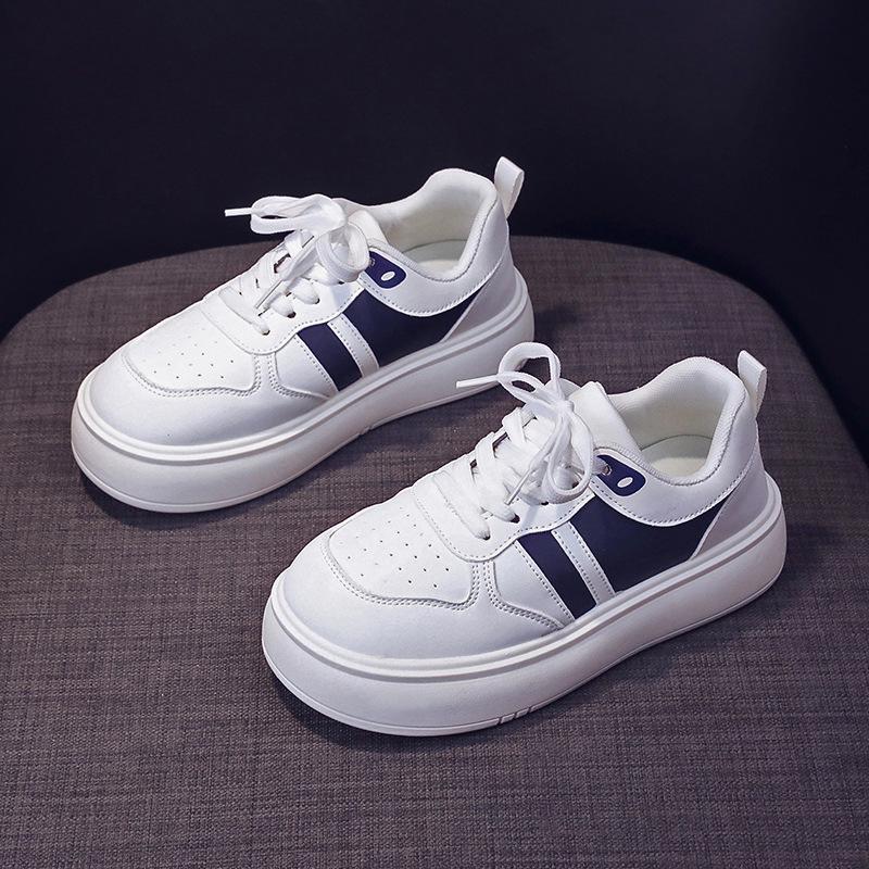 

Internet celebrity platform white shoes women 2025 spring and autumn new Korean version round head middle heel casual student lace-up board shoes 40