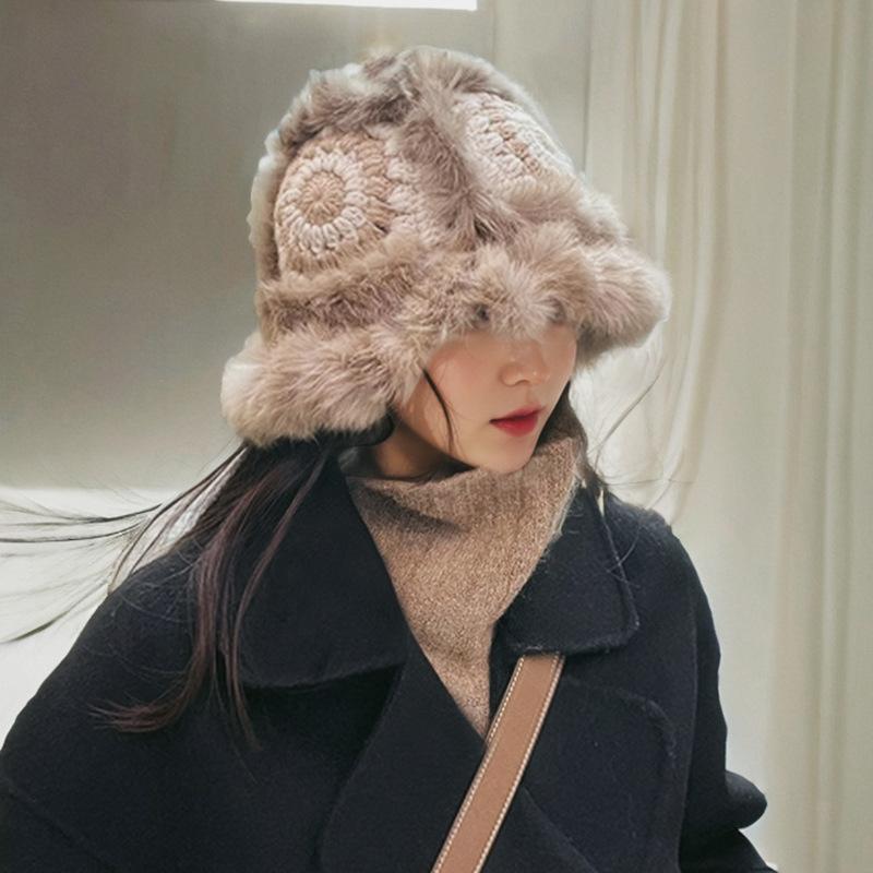 Big Head Squid Wool Hat for Women In Autumn and Winter Loose Warm Piles of Cold Hats Big Face Showing Face Small Knitted Ear Protection Hat