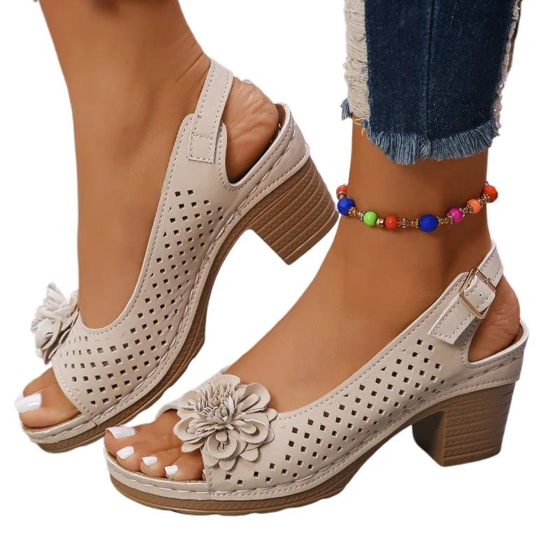 Damenschuhe 2025 Neue Schnallenriemen Damen Sandalen Floral Lässig Sommer Ausgeschnitten Übergröße Flache Absätze Sandalen