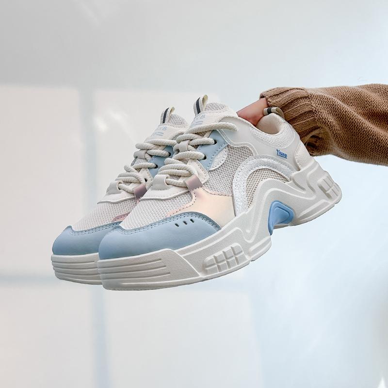 

Low Top Board Shoes White Women s Sneakers Outdoor Woman Walking Shoes Female Platform Vulcanized Shoes Casual Ladies Trainers 35