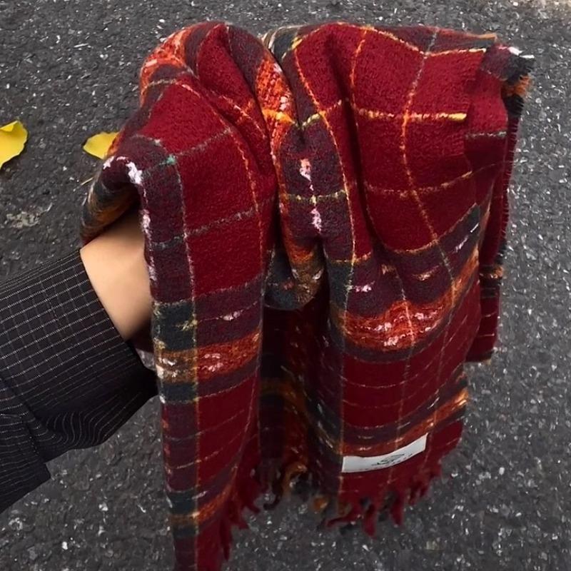 Christmas Red Plaid Scarf Women's Winter Senior Atmosphere Versatile Student Couple Scarf New Gift