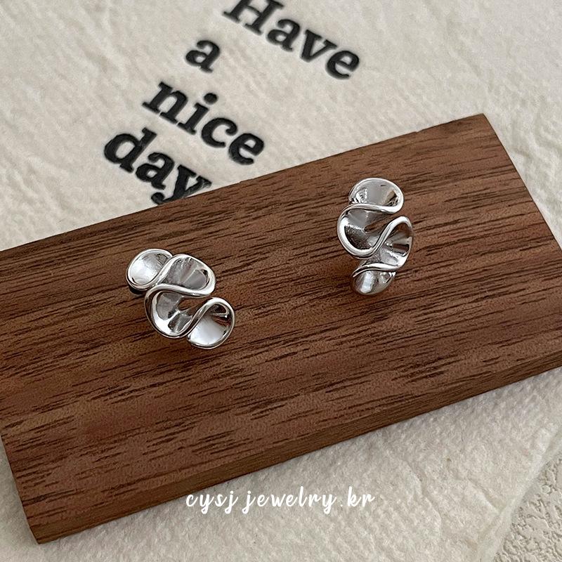 Cui Yan S925 Sterling Silver Korean Cream Flower Stud Earrings - Japanese Sweet Style Summer Accessories for Women S925 Sterling Silver