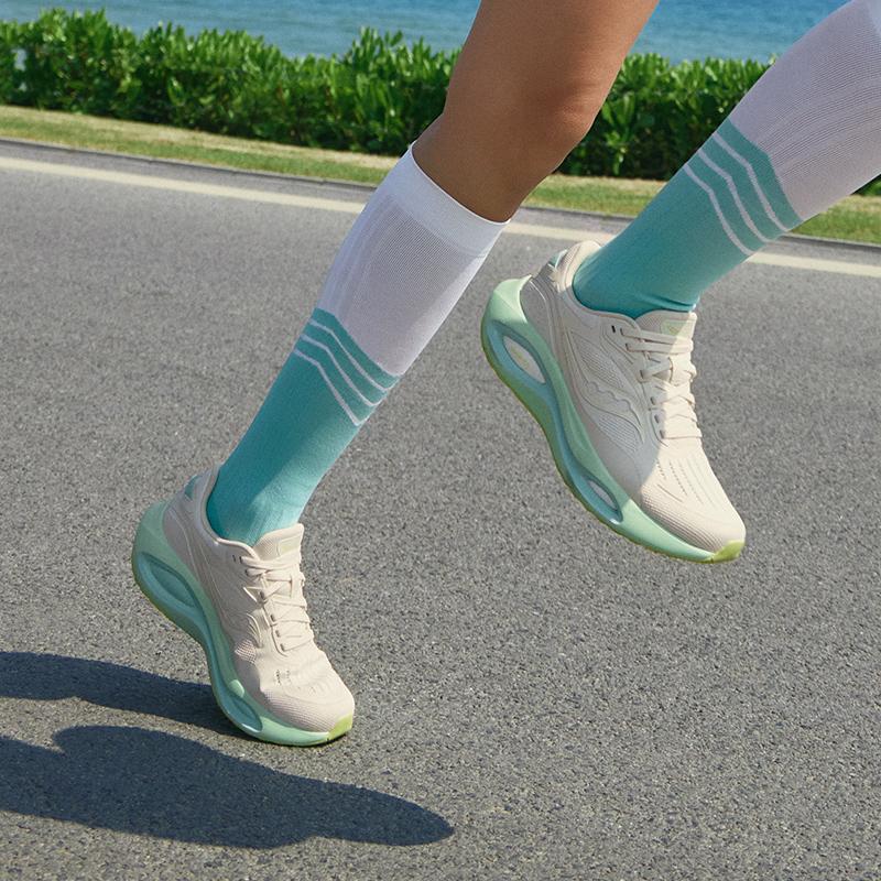 SAUCONY Phoenix Inferno 3 Daily Running Shoes Pwrvizi High Elastic Eva Women Running Shoes Light-Green S18229-1
