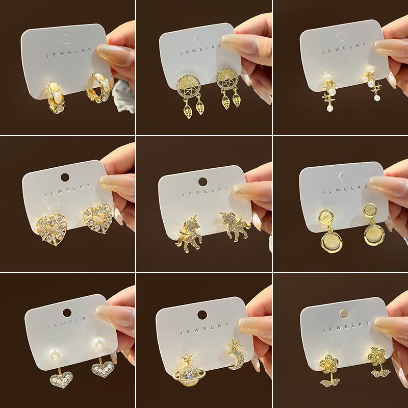 Gold Cat Earrings for Women Rhinestone Cat Stud Earrings Cute Animal Butterfly Earrings Hypoallergenic Ear Accessories Gift for Women